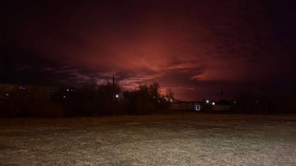 Зарево от пожара в Ленинградской области видели в Эстонии