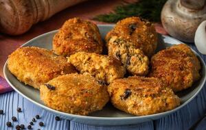 Котлеты из нута будут иметь аппетитную корочку