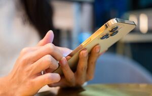 Чат-боты часто соглашаются с неправильным мнением пользователей