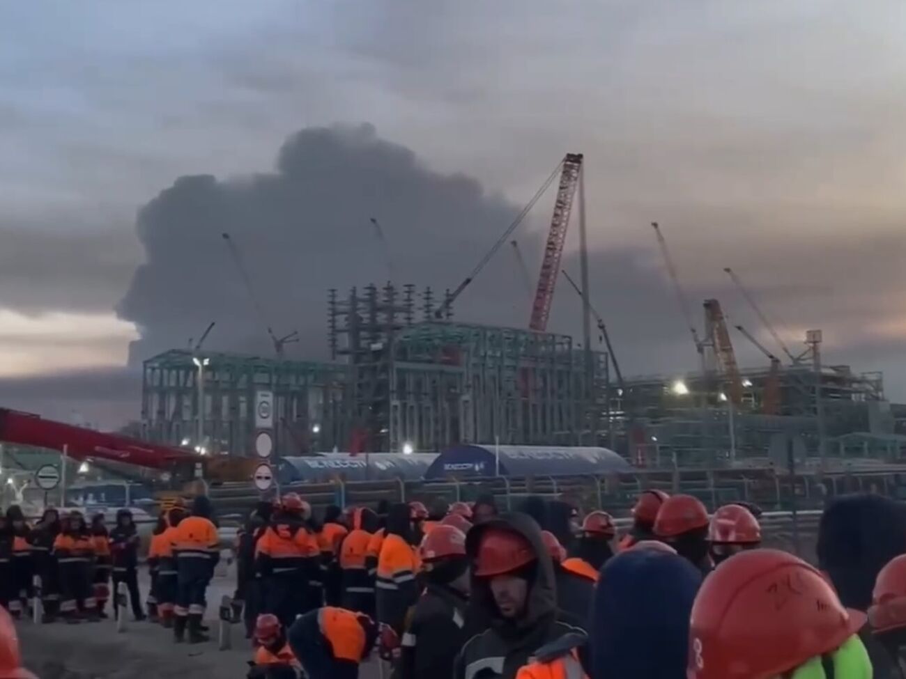 По данным местных властей, над Ленинградской областью якобы сбили 31 дрон