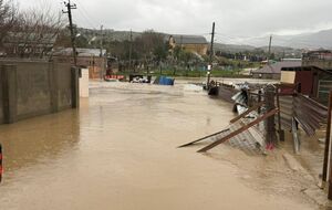 В Махачкале подтоплены три основных центра питания, в некоторых местах пропали свет и связь