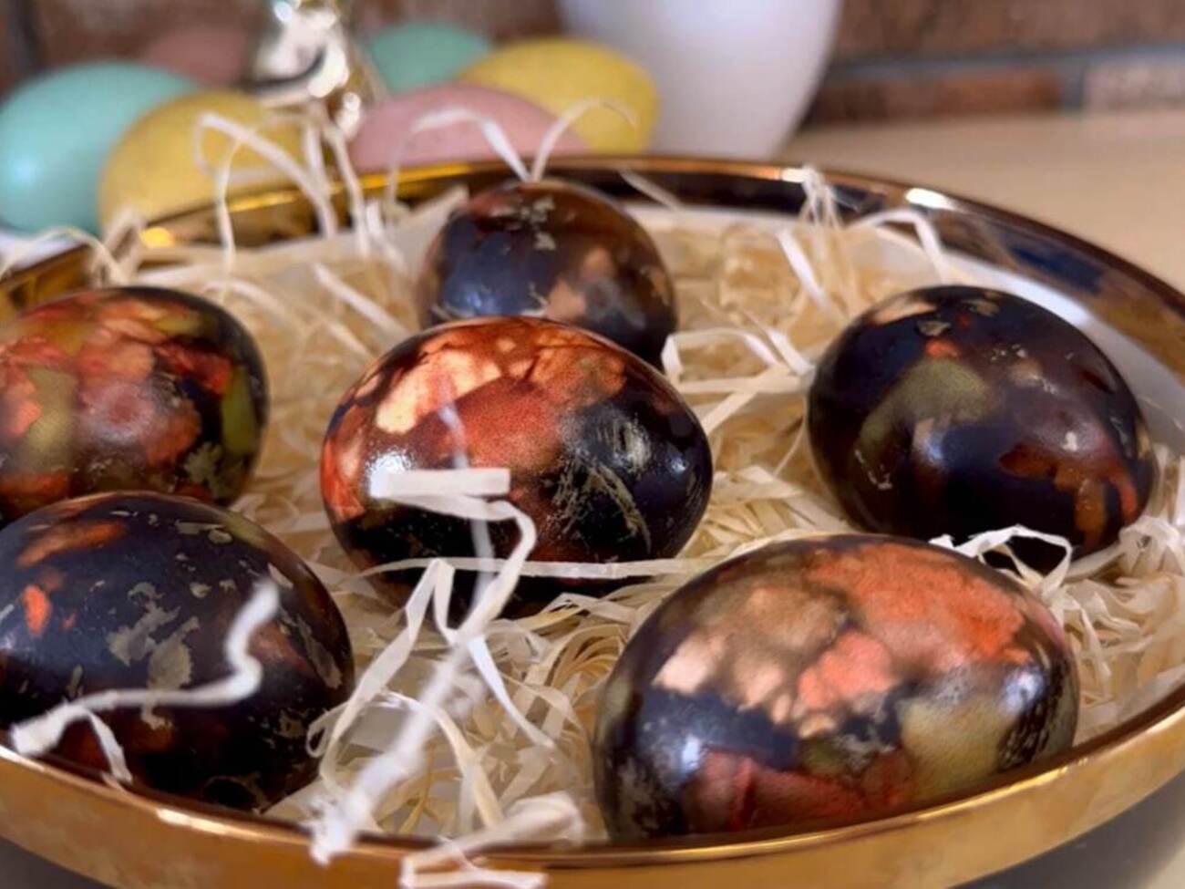 Для блиску мармурові яйця натирають олією