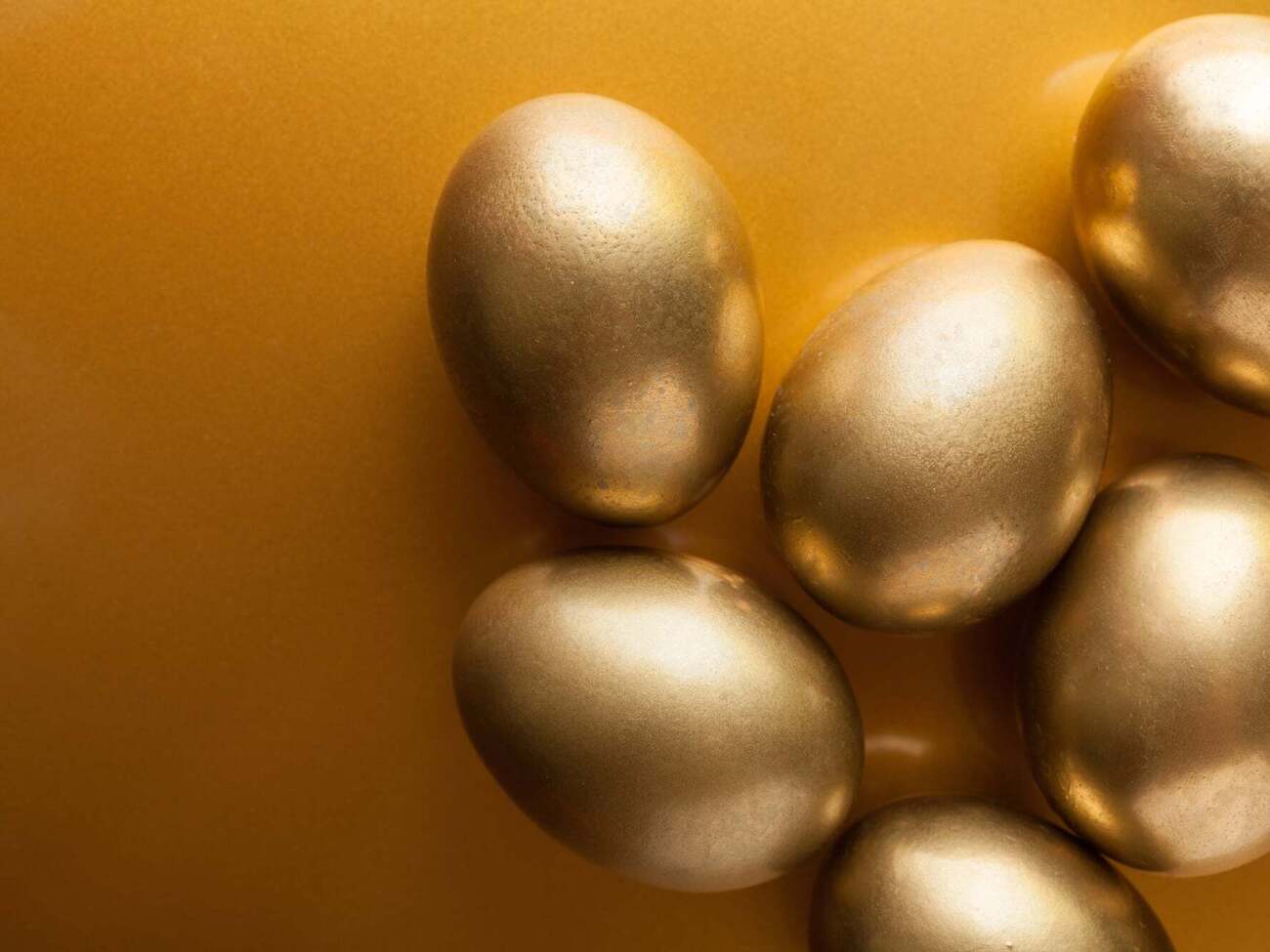 Яйця вийдуть блискучими, із цікавим ефектом