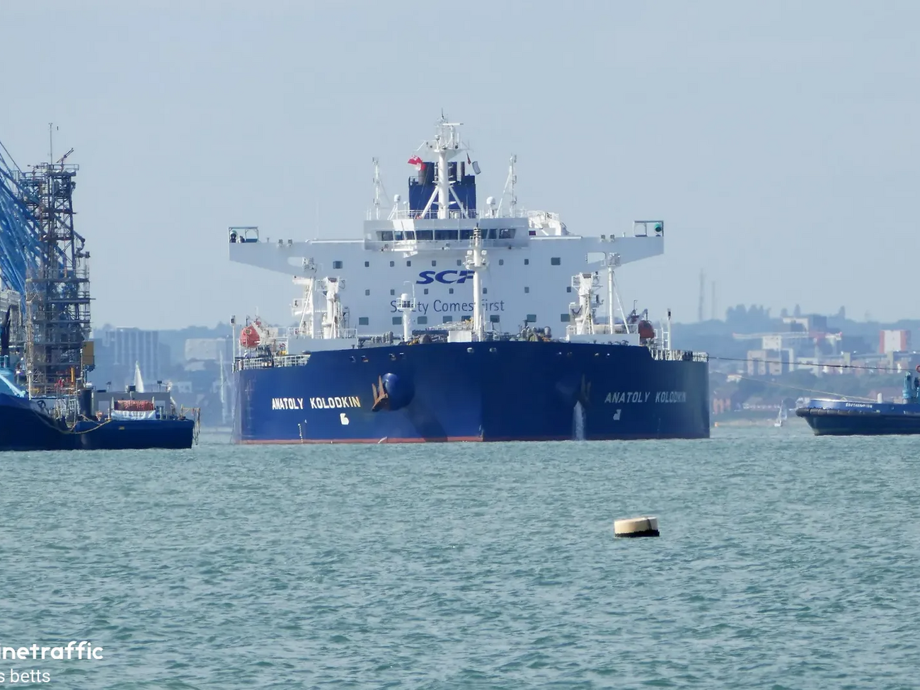 Нафти, яку доправив танкер на Кубу, вистачить на кілька тижнів