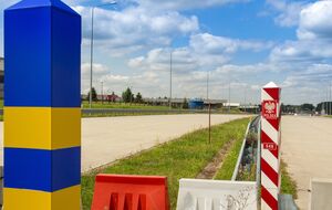 Решение о барьере было принято из-за угрозы со стороны РФ и нелегальной миграции