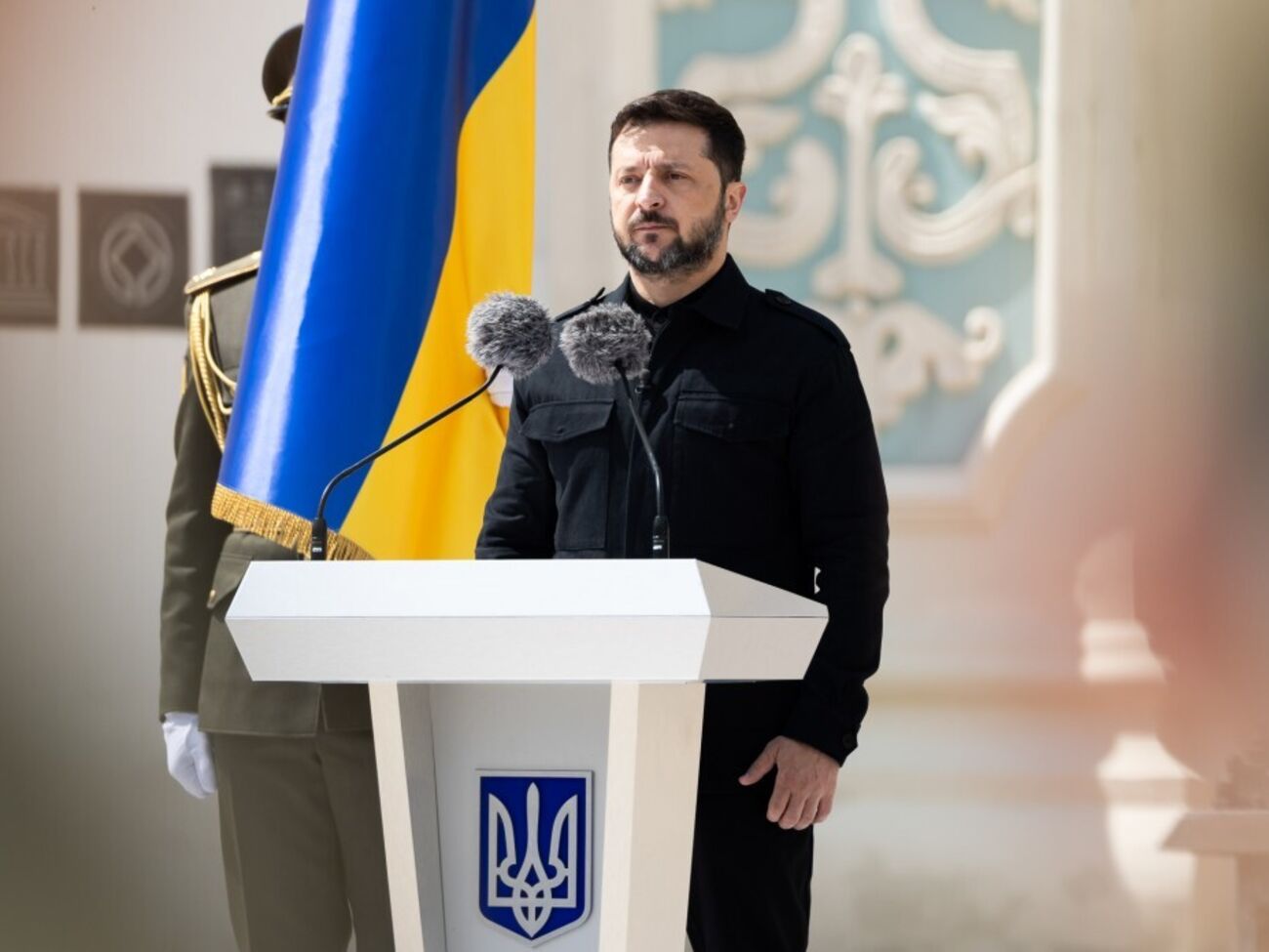 Зеленський розповів про свої доходи