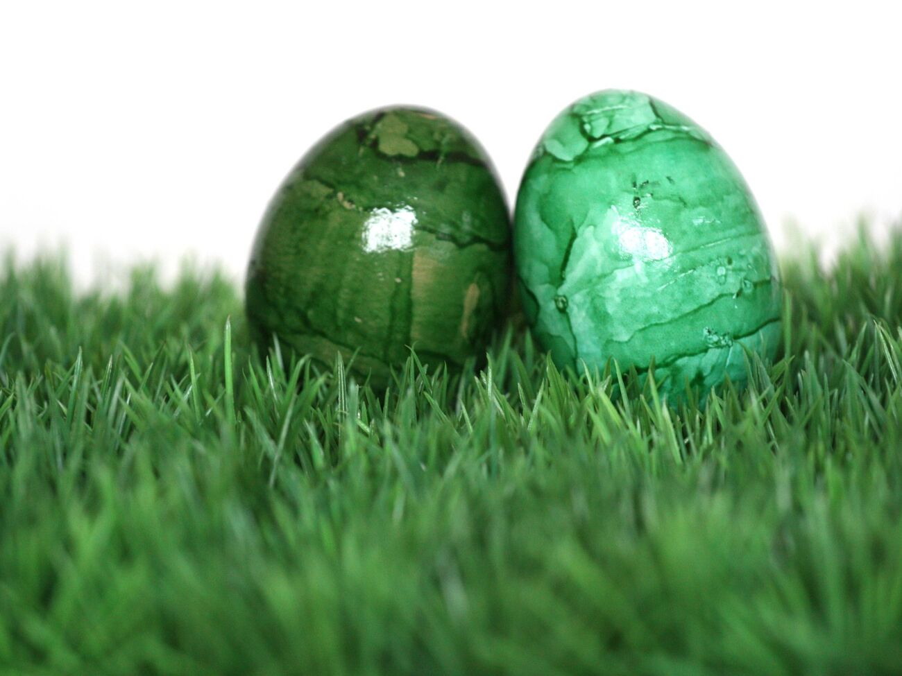 Яйця набудуть цікавого виразного забарвлення