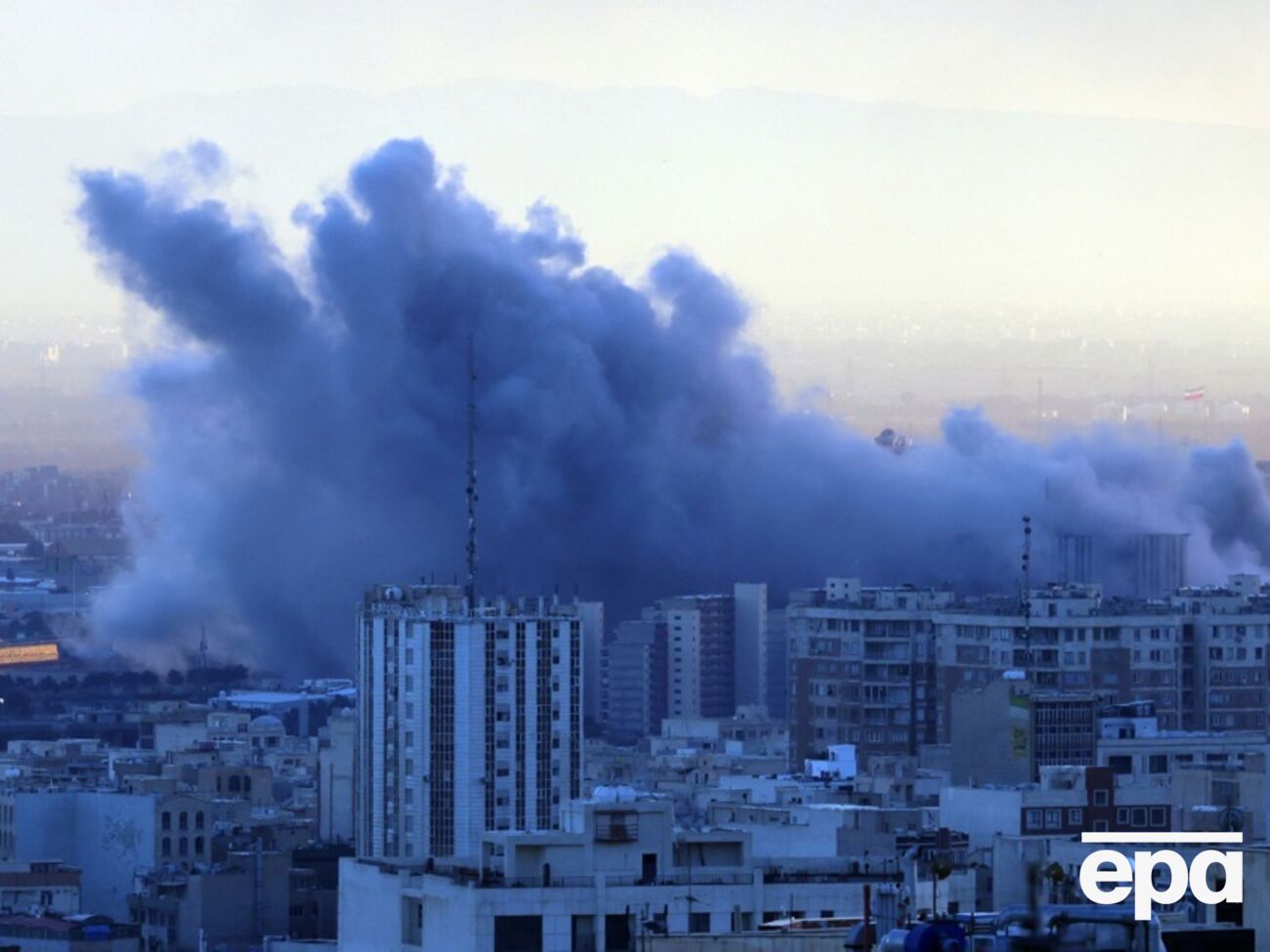 С марта атаки на Иран продолжались