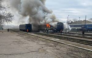 Через удар РФ загорівся поїзд
