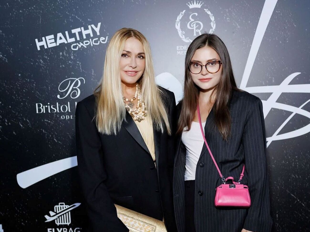 За словами Борисюк, із Паперною частіше спілкується її мати