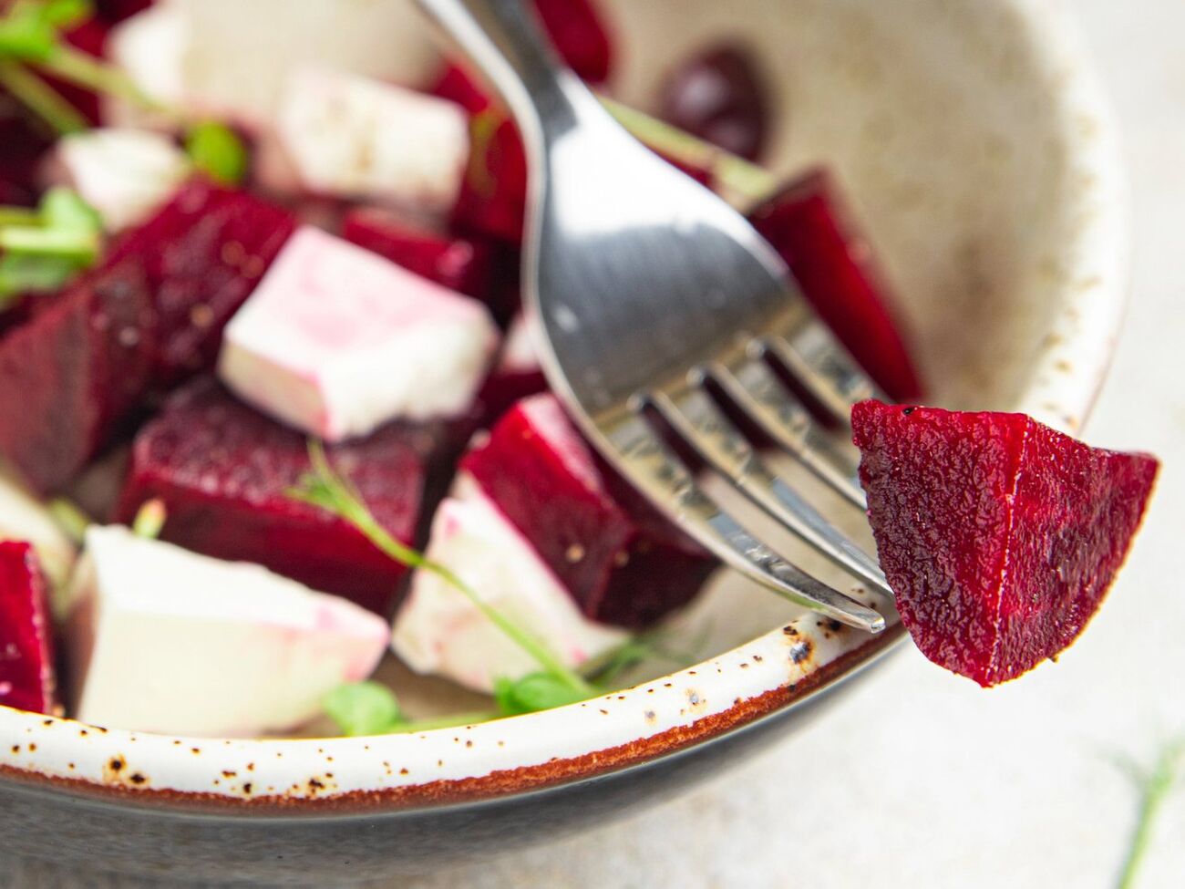 Свекла отлично сочетается с сыром