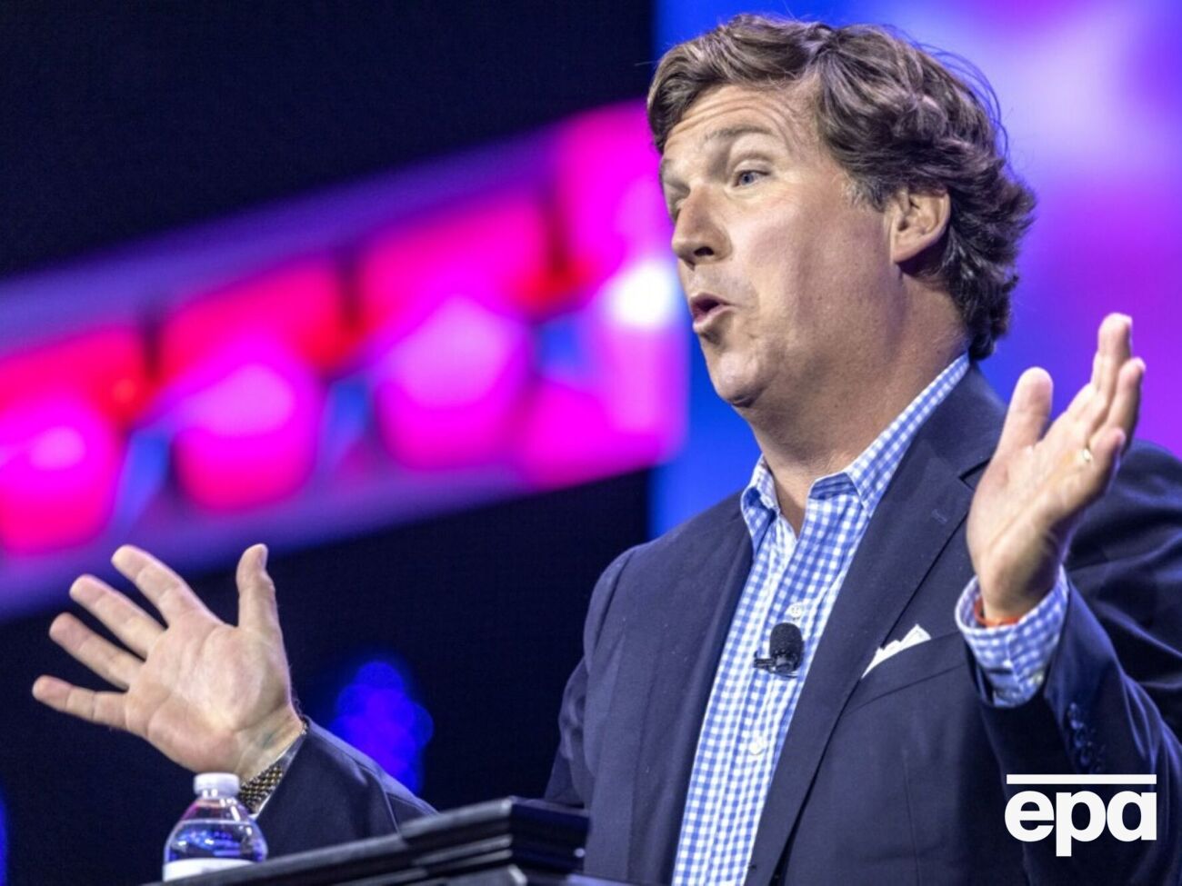 Такер объявил, что готов заплатить вознаграждение в размере $100 тыс. тому, кто раскроет точное местоположение груза