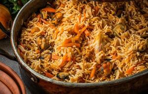 Перед подаванням плов має настоятися