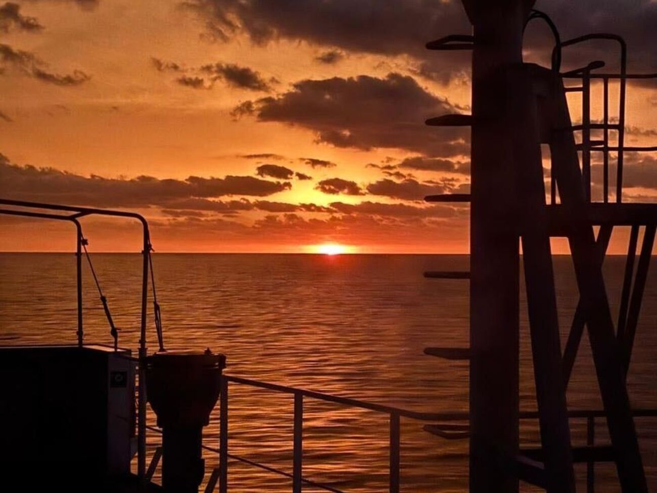 На российском судне произошел взрыв