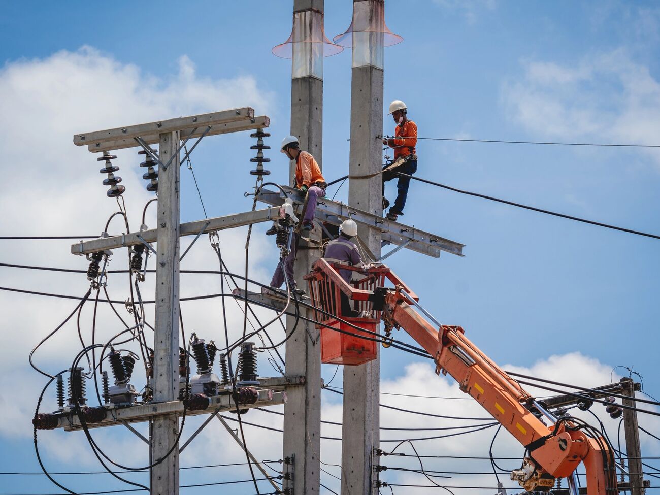 За даними SEPS, останні екстрені постачання електроенергії Україні зі Словаччини відбулися в січні