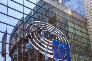 Еврокомиссия приняла план увеличения доли промышленного производства в ВВП