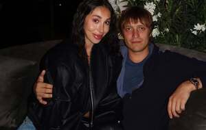 Зниклий Комаров подорожував Балі разом зі своєю дівчиною Євою Мішаловою