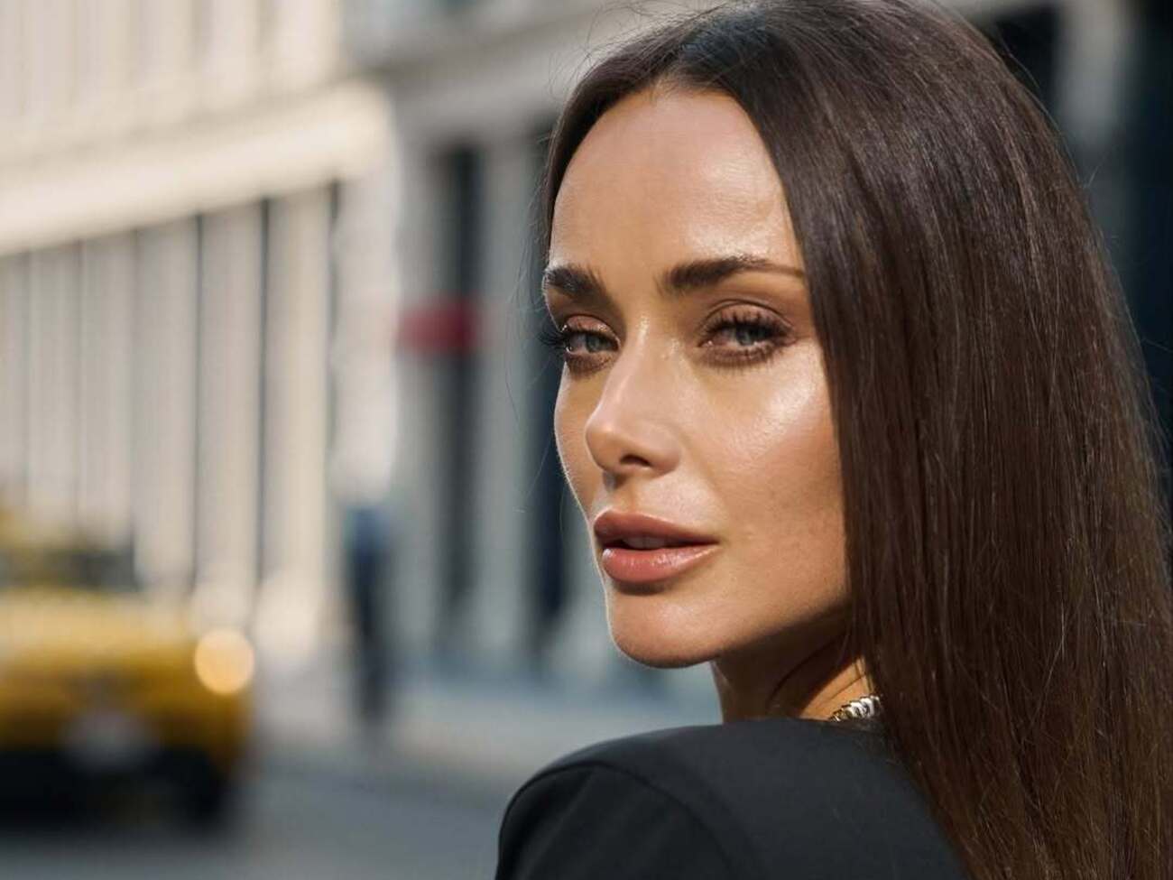 Мишина: Можно ли считать, что женщины появились, чтобы украшать этот безумный мир?