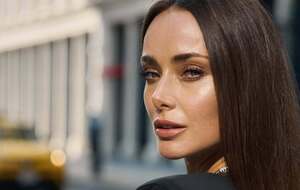 Мишина: Можно ли считать, что женщины появились, чтобы украшать этот безумный мир?