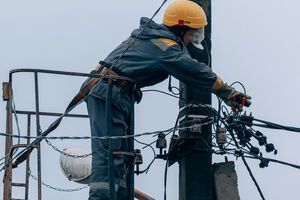 Forbes назвал энергетиков символом стойкости Украины