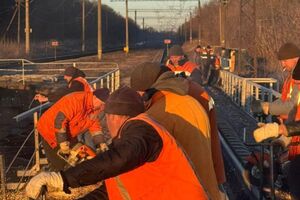 Россияне атаковали железнодорожные подстанции и мосты