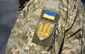 Нападающий ударил сотрудника ТЦК ножом, когда тот остановил его для проверки военно-учетных документов