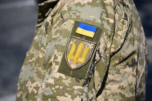 Нападающий ударил сотрудника ТЦК ножом, когда тот остановил его для проверки военно-учетных документов