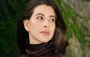 Эсхакзай: Только что вместо своей таблетки выпила собачьи