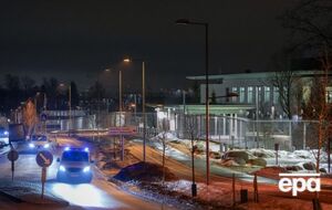 Вибух стався біля входу до консульського відділу посольства