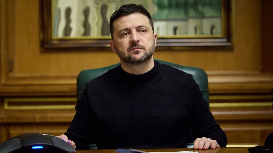 Напруга на південному напрямку залишається, зазначив президент