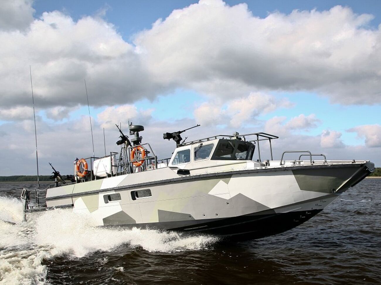 Среди пораженных целей – катер оккупантов