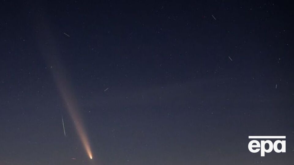 Кусок метеорита попал в жилой дом