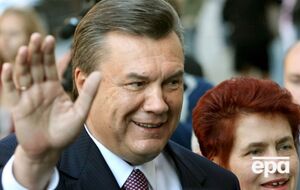 Офіційно про розлучення Людмили й Віктора Януковичів не повідомляли, але, за даними ЗМІ, в експрезидента-втікача є інша жінка