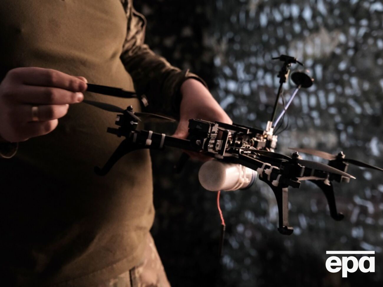 Украина не только изменила внешний вид и сущность войны, но и повлияла на весь мир, говорится в предисловии к книге