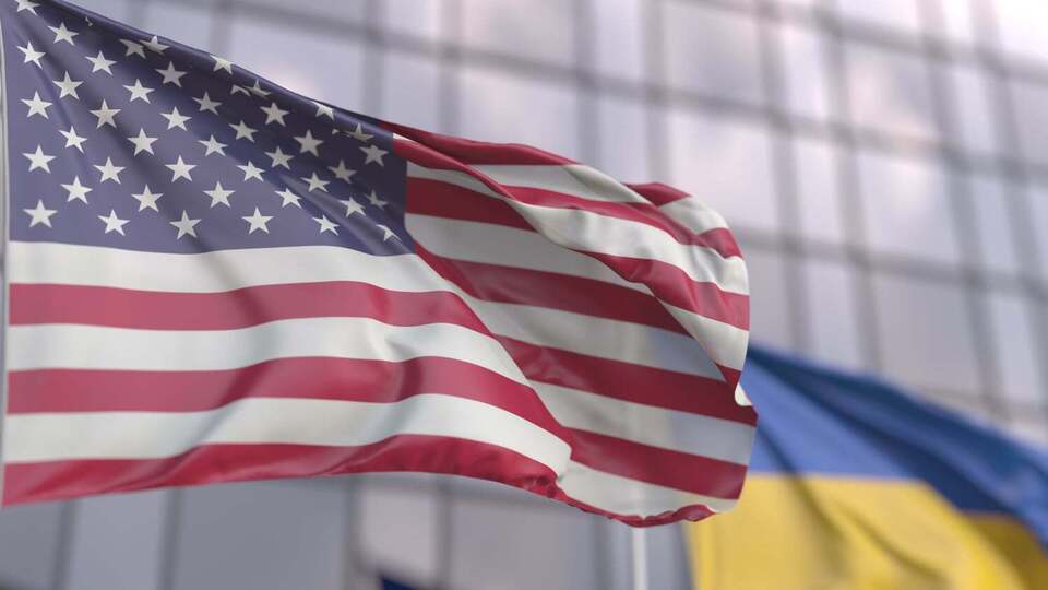 Внимание и ресурсы США были переориентированы на войну на Ближнем Востоке, в то время как Украина стала привлекательным партнером для других государств