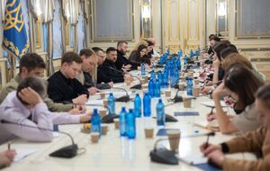 Зеленський у розмові із журналістами повідомив, що українські експерти збивали безпілотники з реактивними двигунами за допомогою дронів-перехоплювачів