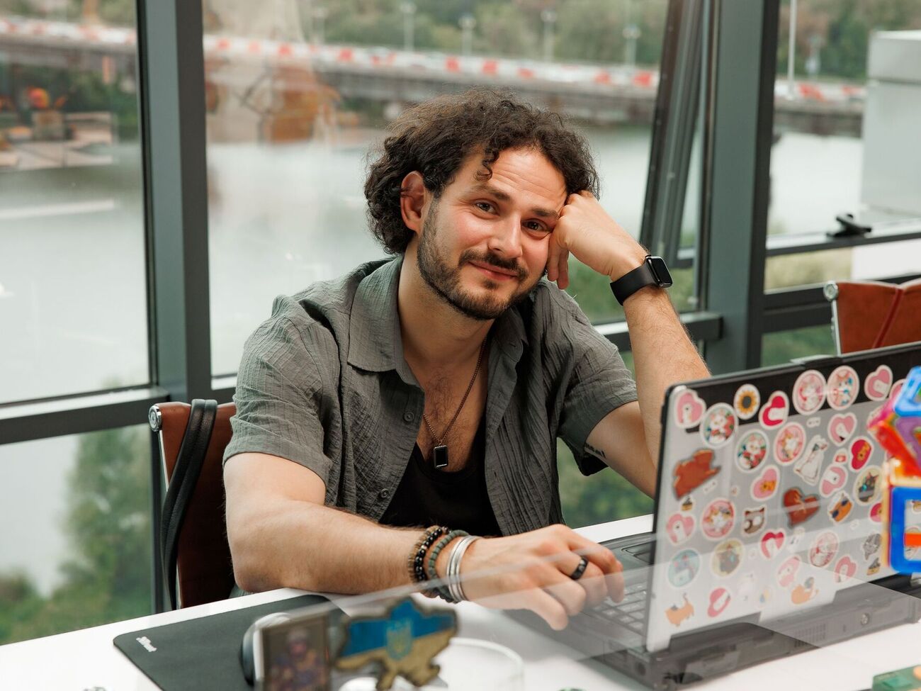 Блиндар: Каждый год на Пасху наша большая семья съезжается к бабушке в село