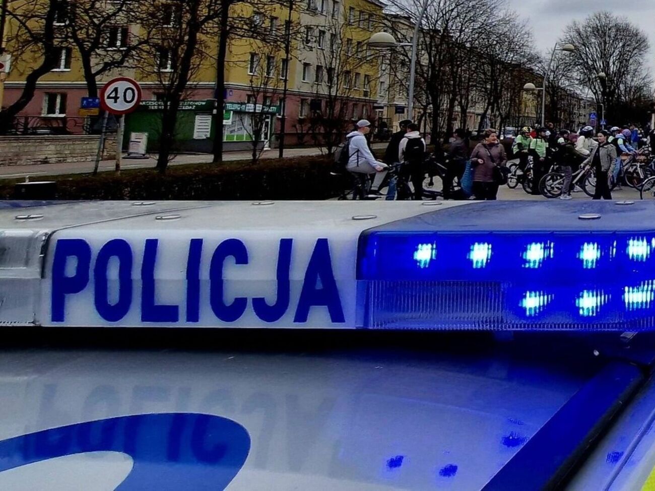 За даними поліції, у пенсіонера видурили приблизно 1 млн злотих (€235 тис.)