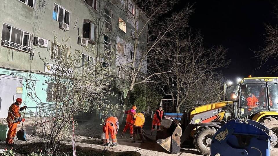 Российский дрон врезался в жилой дом