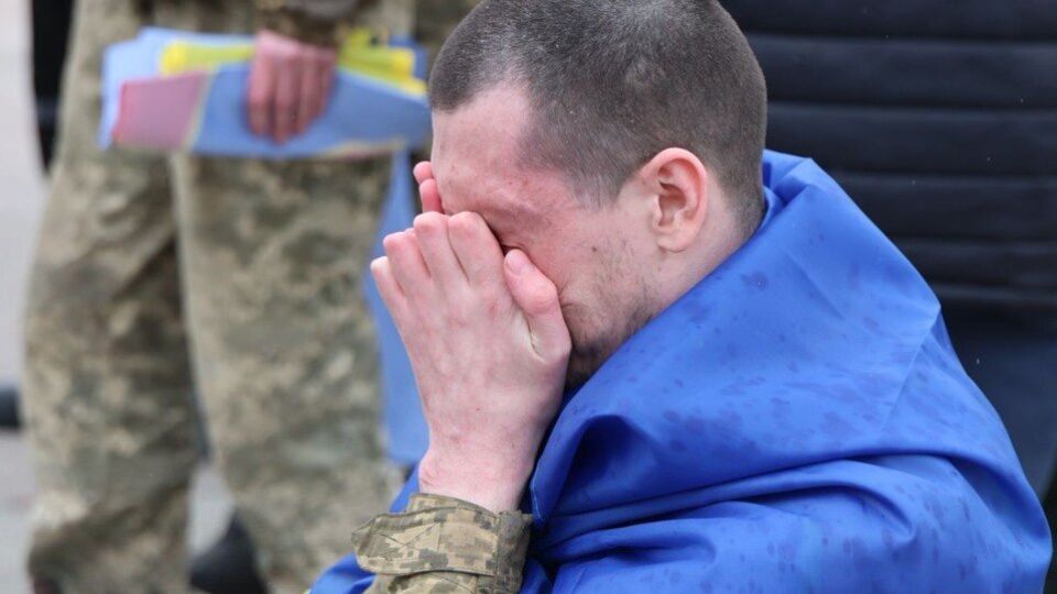 В Україну повернулося 175 військових