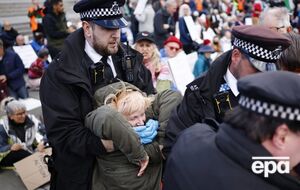 За даними правоохоронців, вік затриманих у Лондоні становить від 18 до 87 років