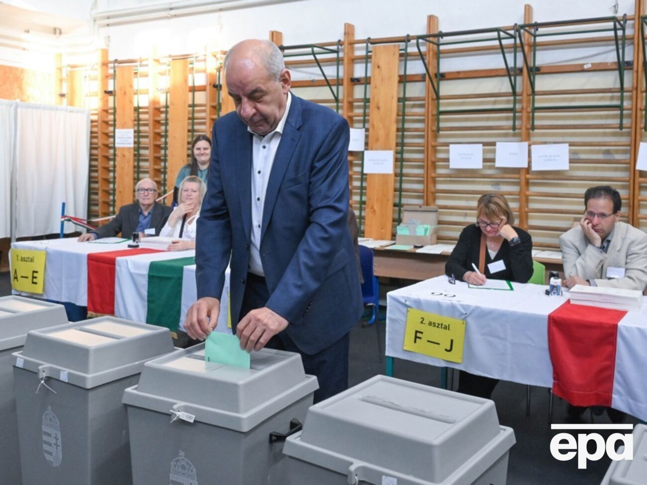 В Венгрии считают голоса на выборах