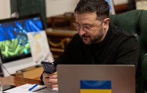 Киев готов к углублению сотрудничества с Будапештом и открыт для встреч и совместной работы, отметил Зеленский