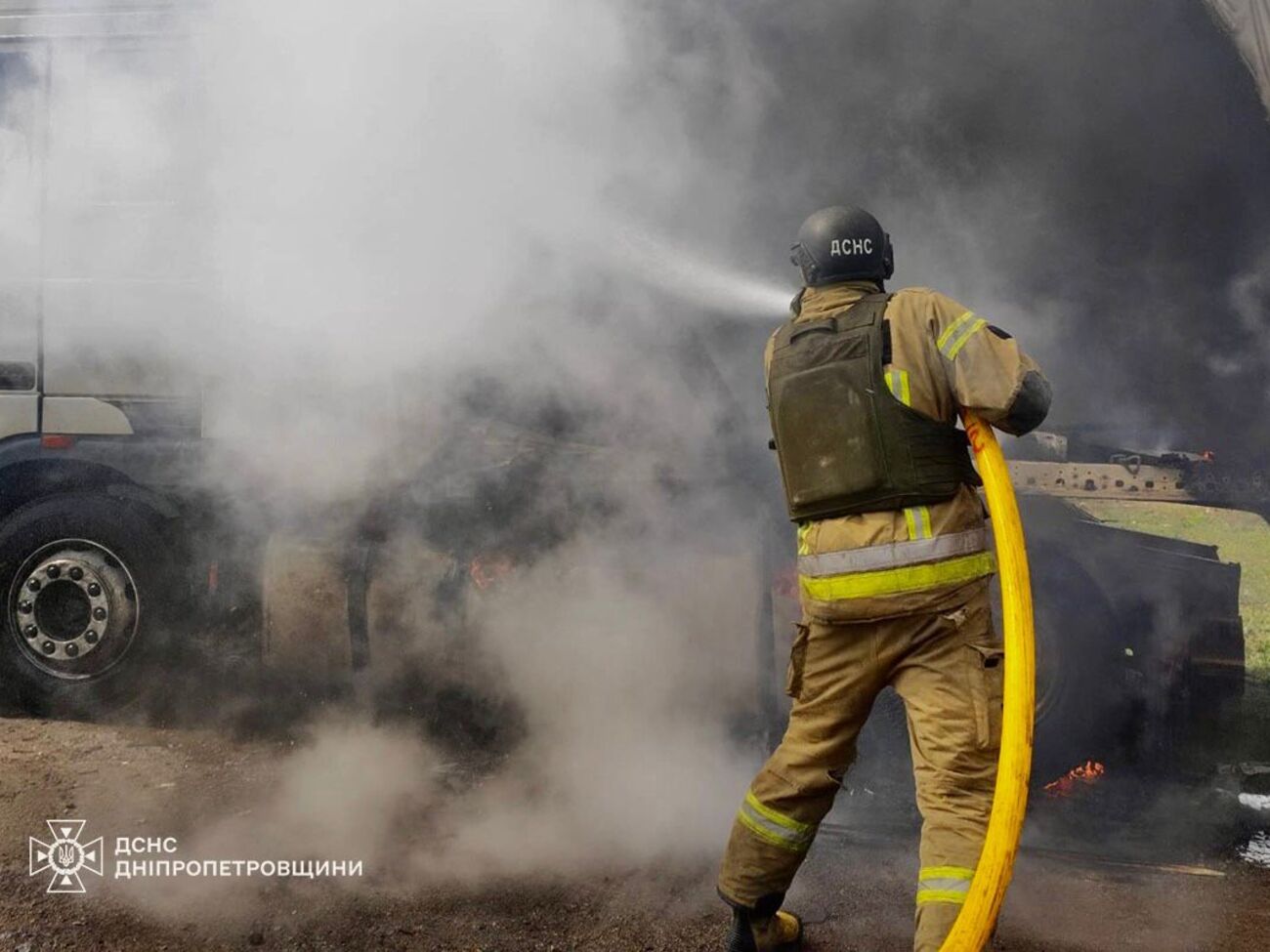 За даними ОВА, горить об'єкт інфраструктури
