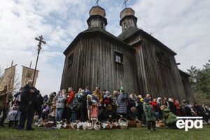 Гаївки, гарні кошики й освячені собаки. Як святкували Великдень у Києві. Фоторепортаж
