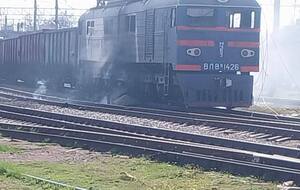 Росіяни вдарили поблизу локомотива вантажного поїзда