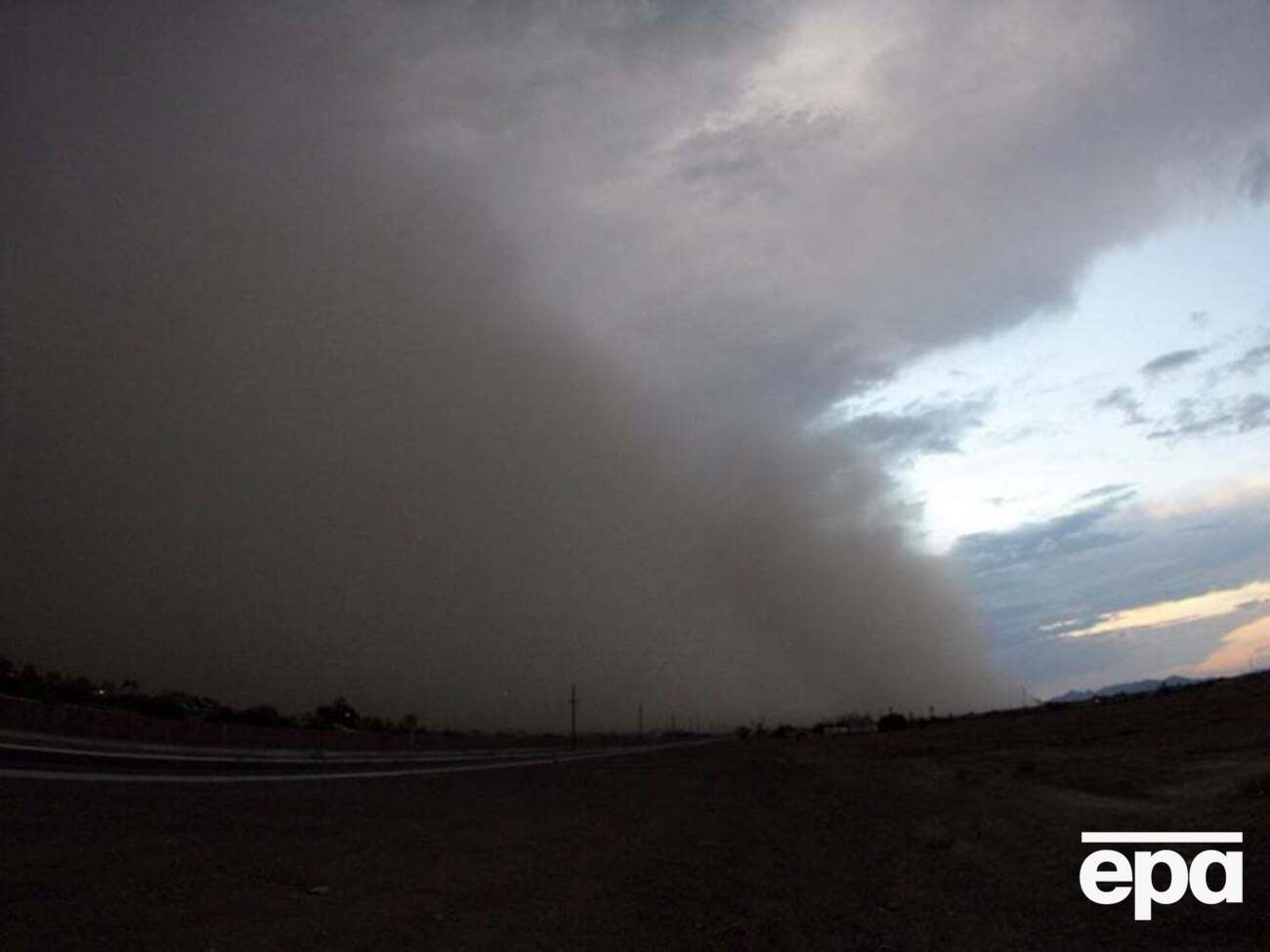 Синоптики дали прогноз, накроет ли пылевое облако из Сахары Украину