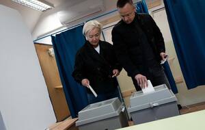 Після поразки Орбана на виборах Сійярто не з'являвся на публіці