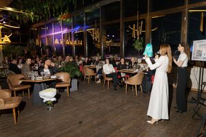 Особливою частиною заходу став благодійний аукціон