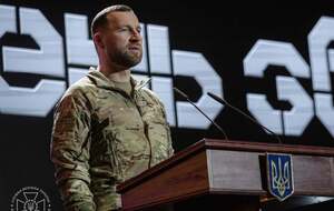 Хмара привітав виробників зброї